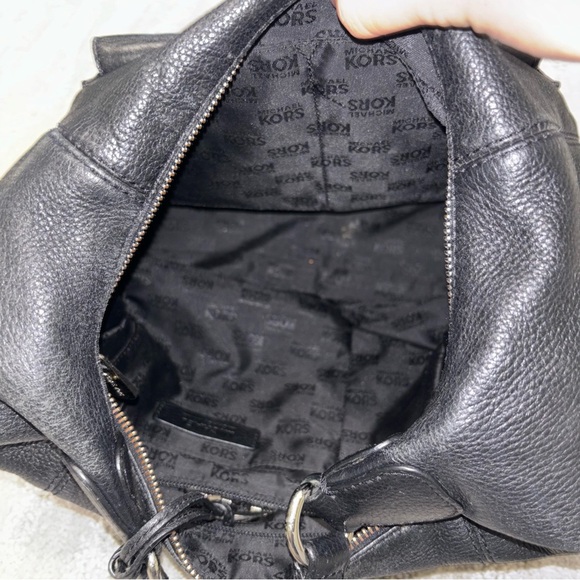 Michael Kors Women’s Black Leather Boho Y2K Shoulder Bag - Picture 6 of 7